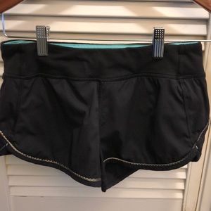 Girls Ivivva Speedy black shorts